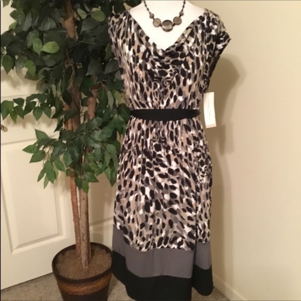 NWT Liz Lange Maternity Animal Print Drape Neck Cap Sleeves Dress S